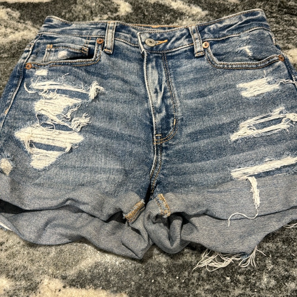 American Eagle Mom Short